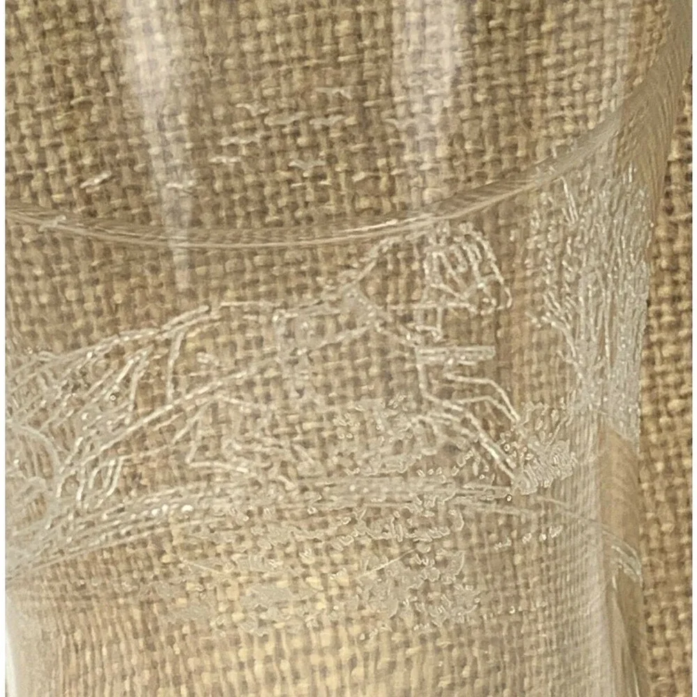 2 Clear Glass Candle Holders Votives Etched Scenic Design Vintage Home Interiors - Picture 3 of 8